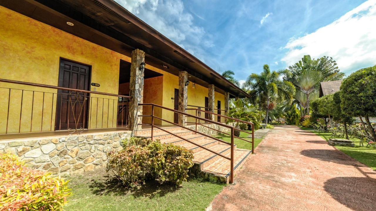 Flushing Meadows Resorts & Playground Panglao Extérieur photo